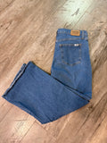 Levi Wide Legged Jeans! women’s denim jeans